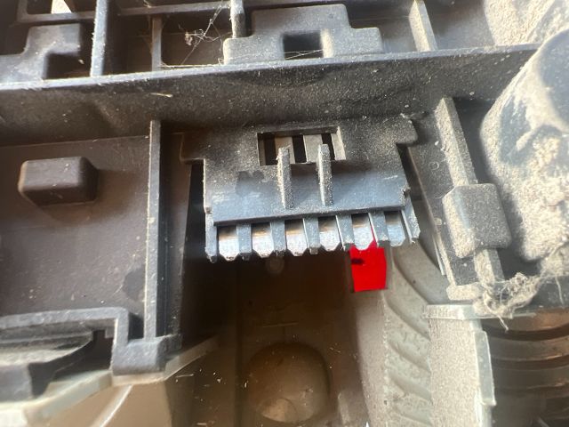 bontott OPEL ASTRA F Jobb Hátsó Lámpa