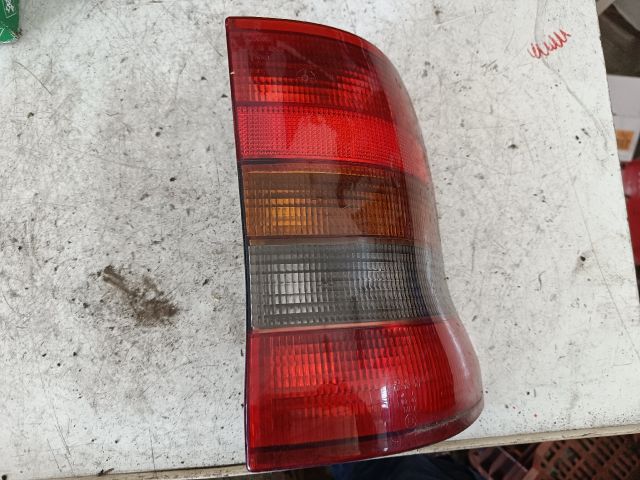 bontott OPEL ASTRA F Jobb Hátsó Lámpa