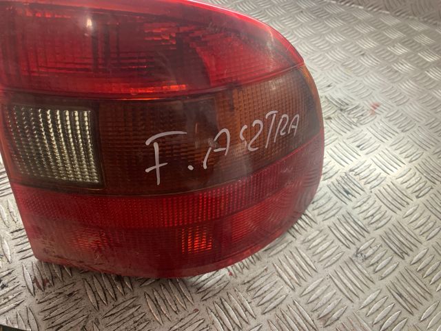 bontott OPEL ASTRA F Jobb Hátsó Lámpa