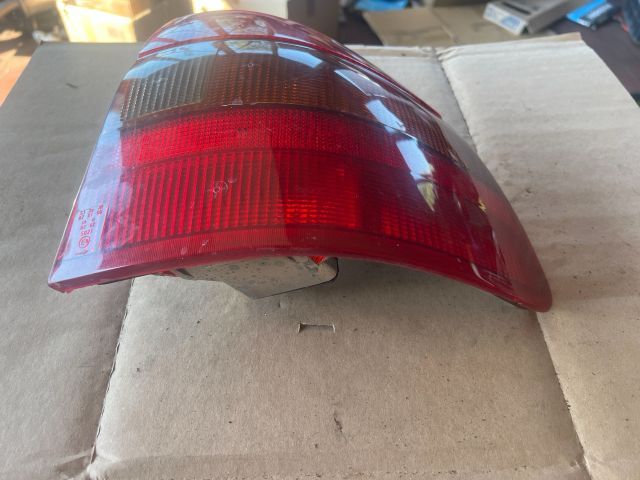 bontott OPEL ASTRA F Jobb Hátsó Lámpa