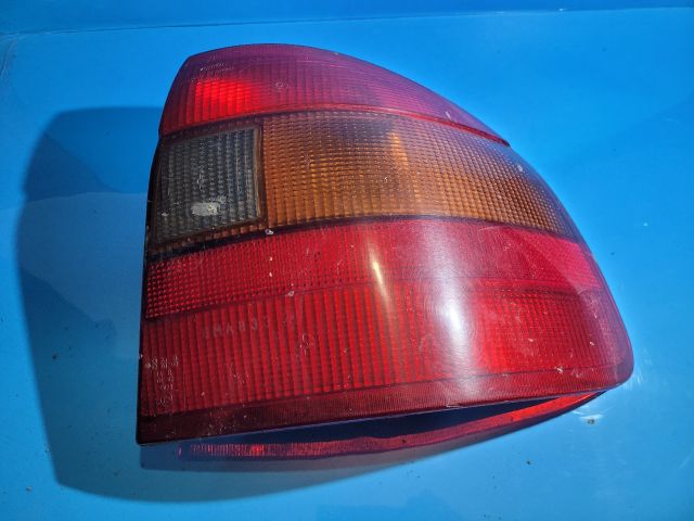 bontott OPEL ASTRA F Jobb Hátsó Lámpa