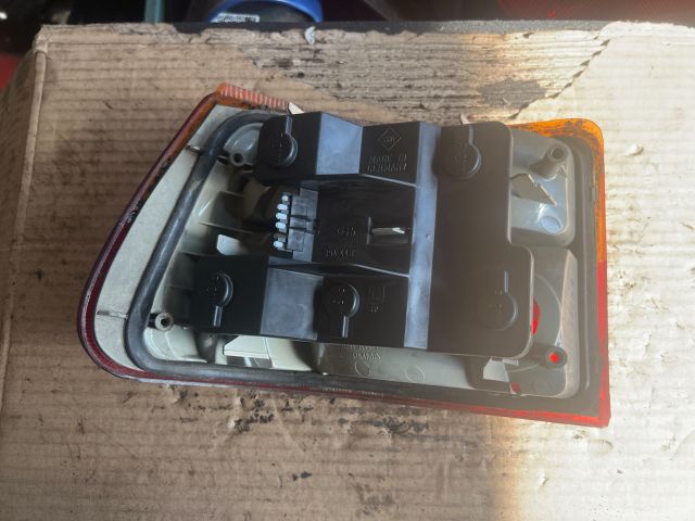 bontott OPEL ASTRA F Jobb Hátsó Lámpa