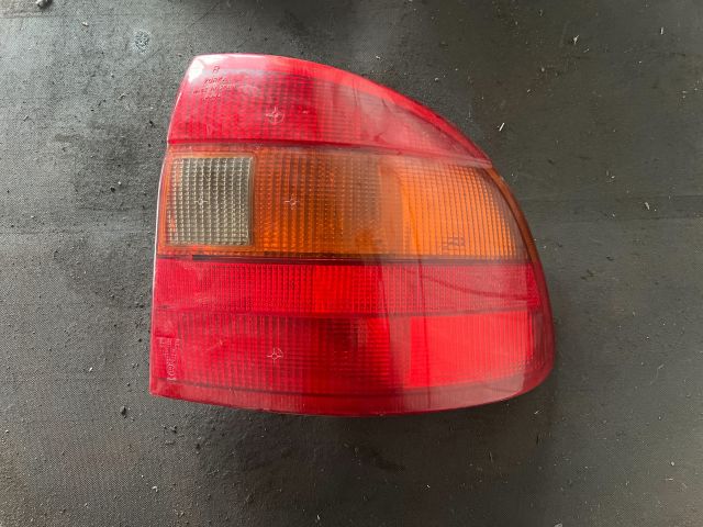 bontott OPEL ASTRA F Jobb Hátsó Lámpa