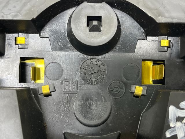 bontott OPEL ASTRA F Kormányközép Burkolat