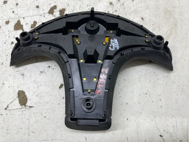 bontott OPEL ASTRA F Kormányközép Burkolat