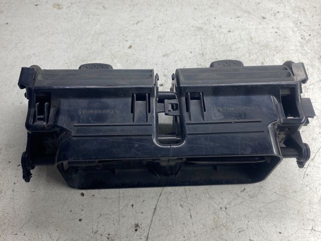 bontott OPEL ASTRA F Középső Szellőző