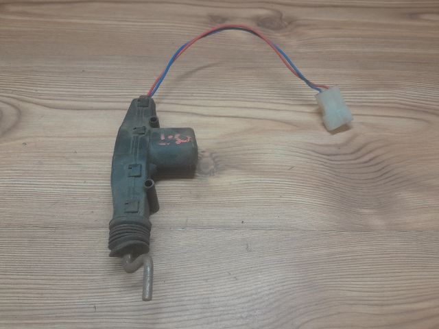 bontott OPEL ASTRA F Központizár Motor Csomagtérajtó