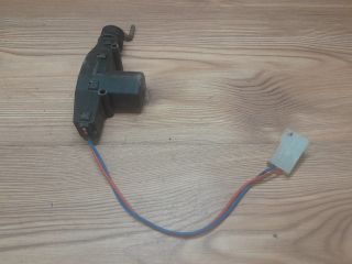 bontott OPEL ASTRA F Központizár Motor Csomagtérajtó