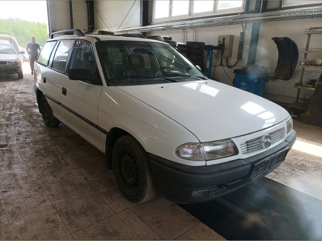 bontott OPEL ASTRA F Kürt