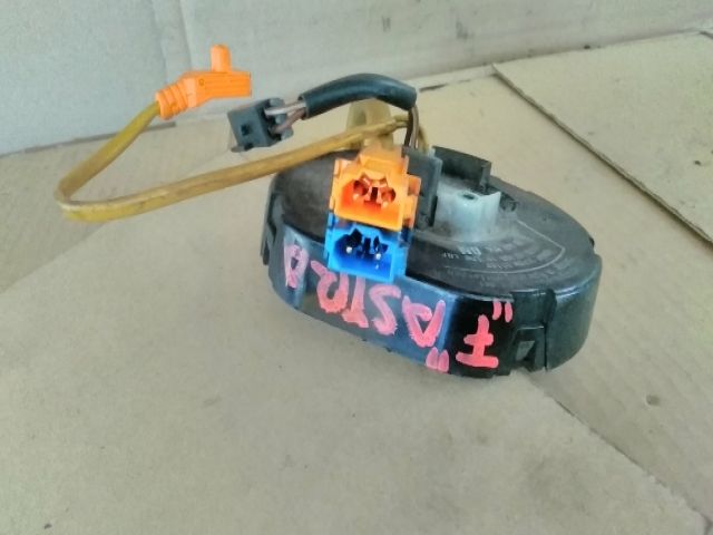 bontott OPEL ASTRA F Légzsák Átvezető Szalagkábel