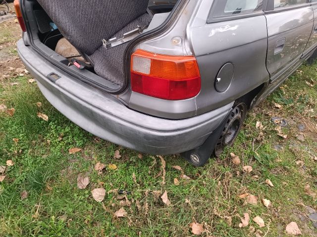 bontott OPEL ASTRA F Motorháztető Zsanér Pár