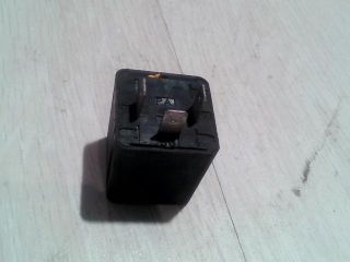 bontott OPEL ASTRA F Relé