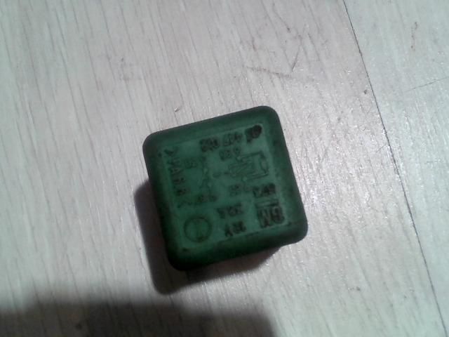 bontott OPEL ASTRA F Relé