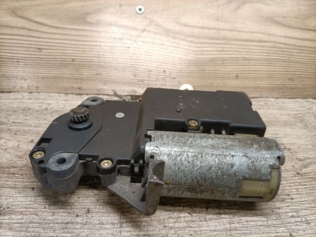 bontott OPEL ASTRA F Tetőablak Motor