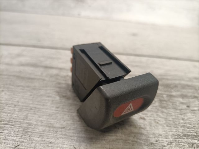 bontott OPEL ASTRA F Vészvillogó Kapcsoló