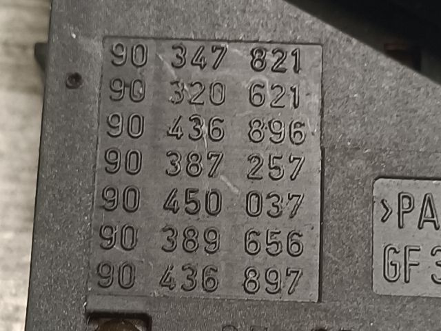 bontott OPEL ASTRA F Vészvillogó Kapcsoló