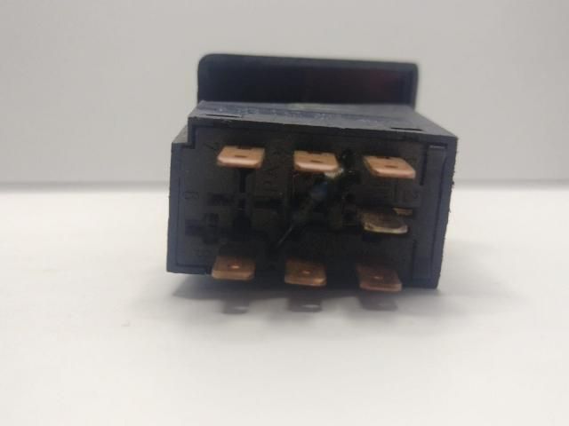 bontott OPEL ASTRA F Vészvillogó Kapcsoló