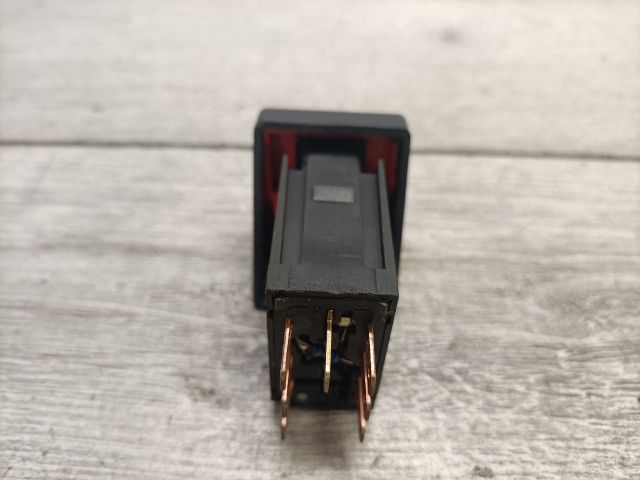 bontott OPEL ASTRA F Vészvillogó Kapcsoló