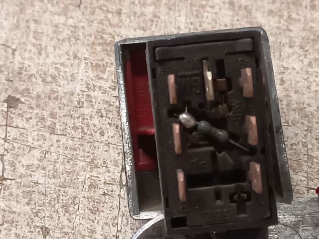 bontott OPEL ASTRA F Vészvillogó Kapcsoló