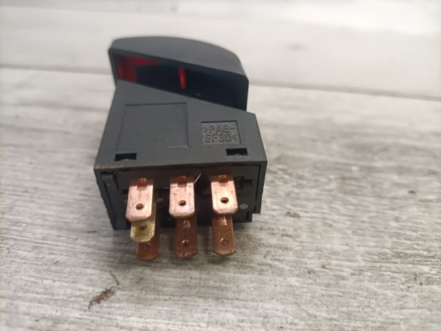 bontott OPEL ASTRA F Vészvillogó Kapcsoló