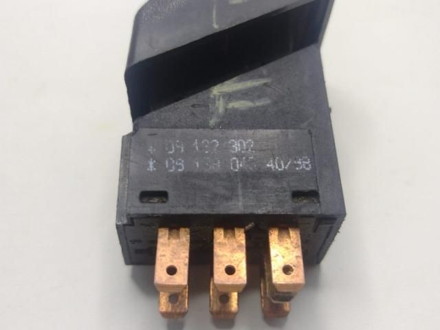 bontott OPEL ASTRA F Vészvillogó Kapcsoló