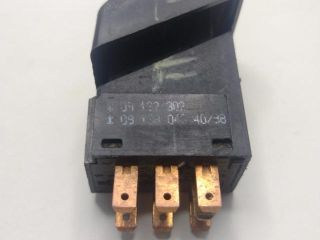 bontott OPEL ASTRA F Vészvillogó Kapcsoló