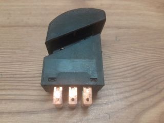 bontott OPEL ASTRA F Vészvillogó Kapcsoló