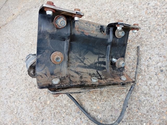 bontott OPEL ASTRA F Vonóhorog