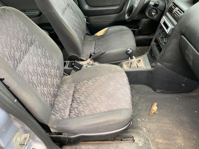 bontott OPEL ASTRA G Bal Féltengely