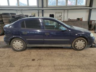 bontott OPEL ASTRA G Biztosítéktábla Motortér