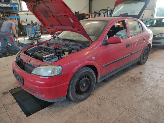 bontott OPEL ASTRA G Biztosítéktábla Motortér