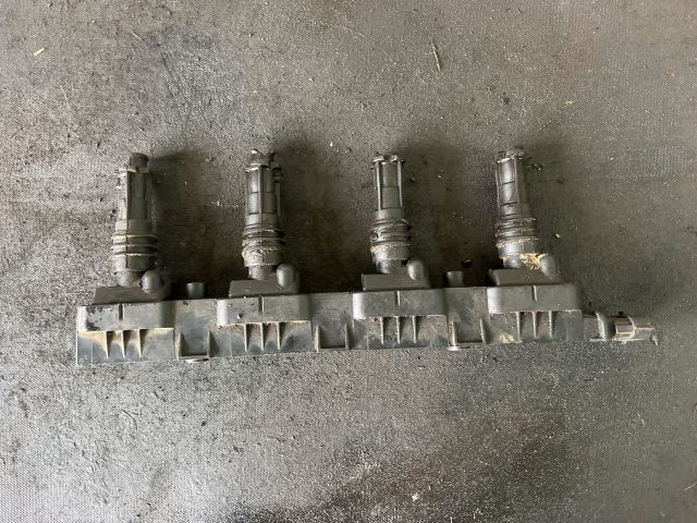 bontott OPEL ASTRA G Gyújtótrafó