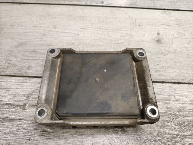 bontott OPEL ASTRA G Motorvezérlő