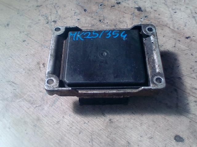 bontott OPEL ASTRA G Motorvezérlő