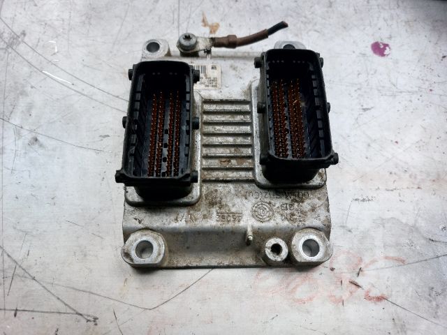 bontott OPEL ASTRA G Motorvezérlő