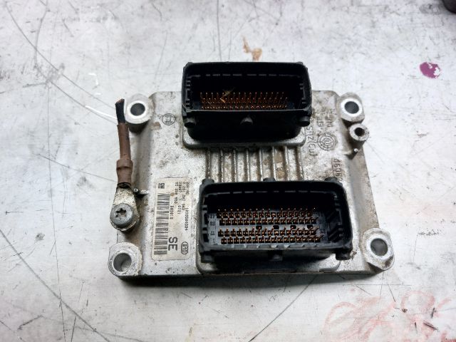 bontott OPEL ASTRA G Motorvezérlő