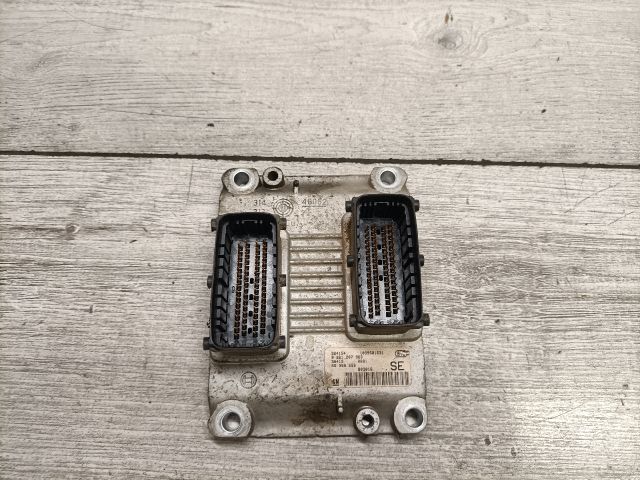 bontott OPEL ASTRA G Motorvezérlő