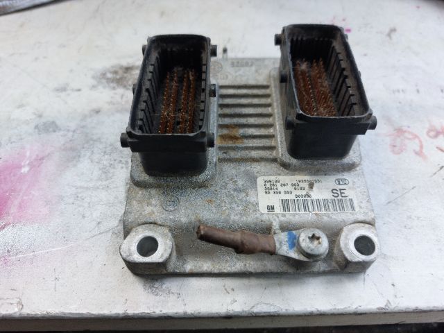 bontott OPEL ASTRA G Motorvezérlő