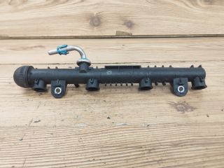 bontott OPEL ASTRA G Porlasztó Sor / Híd