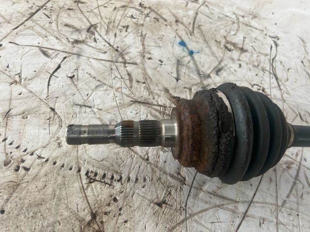 bontott OPEL ASTRA G Bal Féltengely