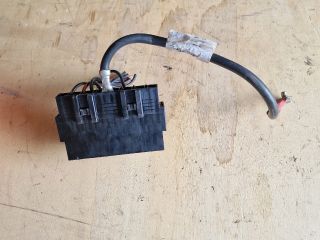 bontott OPEL ASTRA G Biztosítéktábla Motortér