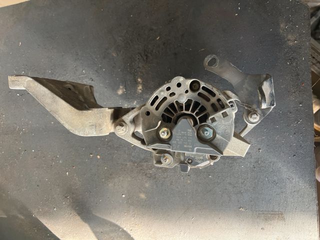 bontott OPEL ASTRA G Generátor