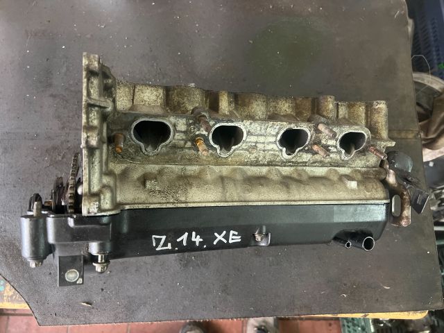 bontott OPEL ASTRA G Hengerfej