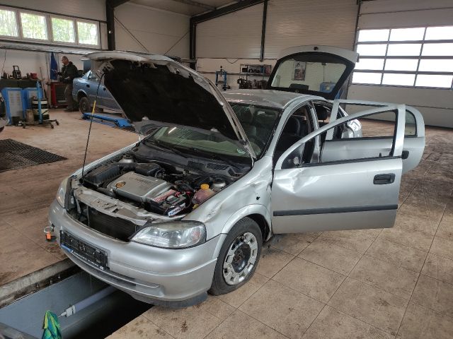 bontott OPEL ASTRA G Homlokfal (Üres lemez)