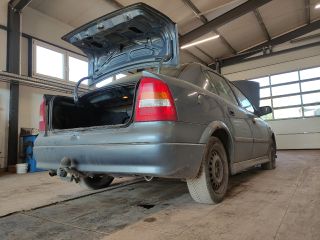 bontott OPEL ASTRA G Homlokfal (Üres lemez)