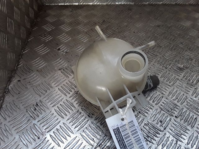 bontott OPEL ASTRA G Kiegyenlítő Tartály