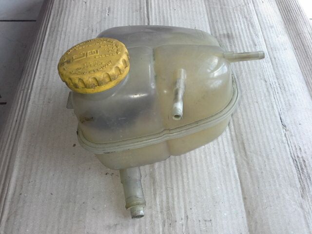 bontott OPEL ASTRA G Kiegyenlítő Tartály