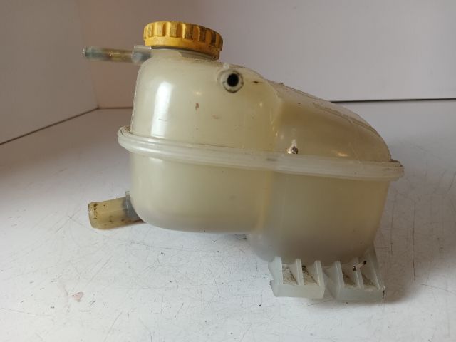 bontott OPEL ASTRA G Kiegyenlítő Tartály