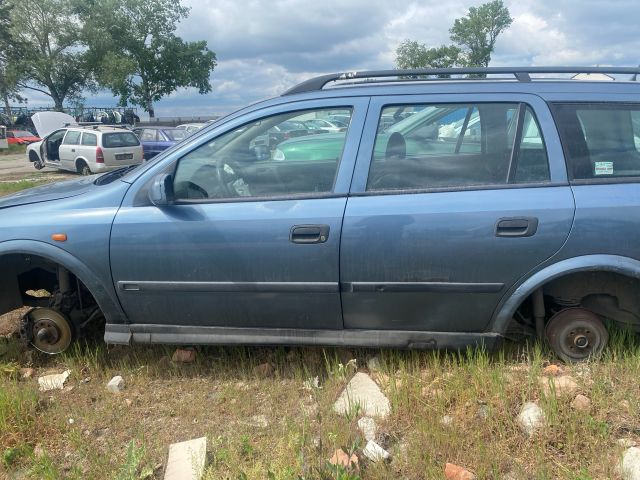 bontott OPEL ASTRA G Motor (Fűzött blokk hengerfejjel)