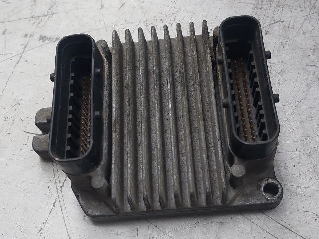 bontott OPEL ASTRA G Motorvezérlő